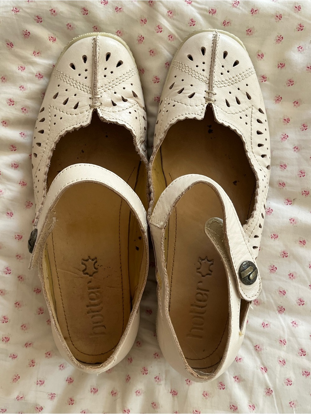 Hotter Women's Cream Leather Mary Jane Flats